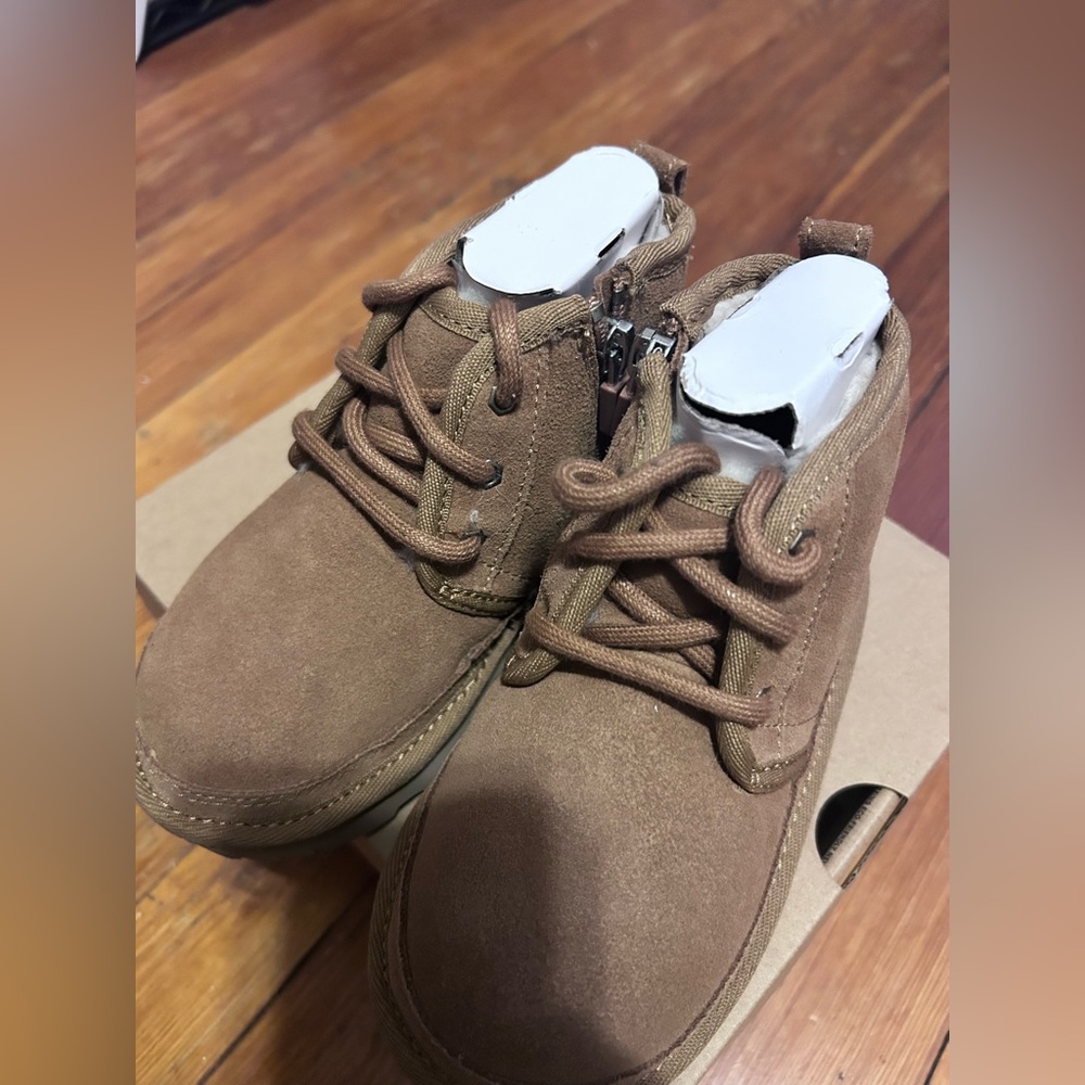 UGG Neumel II Chukka Boot